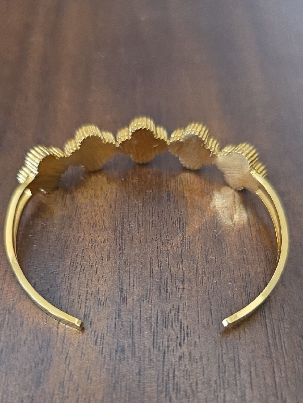 NEW Dubai Gold Plated Clover Floral Bangle Bracelet Designer Style - Picture 3 of 7